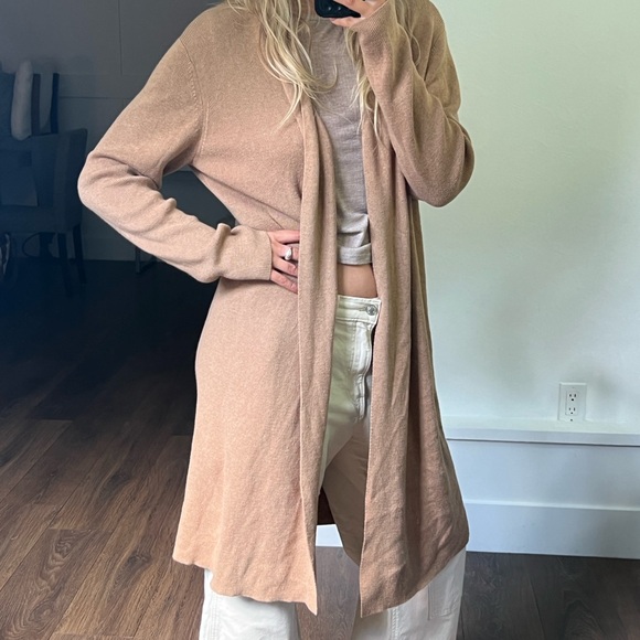 Long knit sweater - Picture 2 of 3